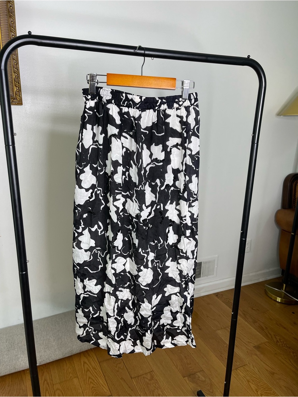 Vintage Black & White Floral Midi silk  Skirt